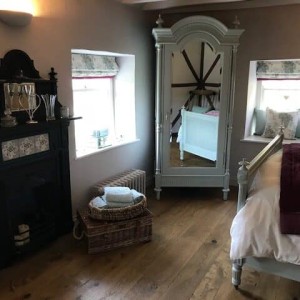 Reclaimed oak flooring