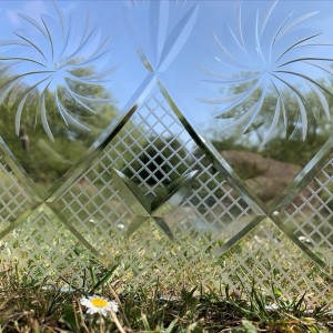 Hand cut glass balustrades Hand cut glass balustrades