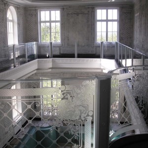 Hand cut glass with feature hand etching glass balustrade Hand cut glass with feature hand etching glass balustrade